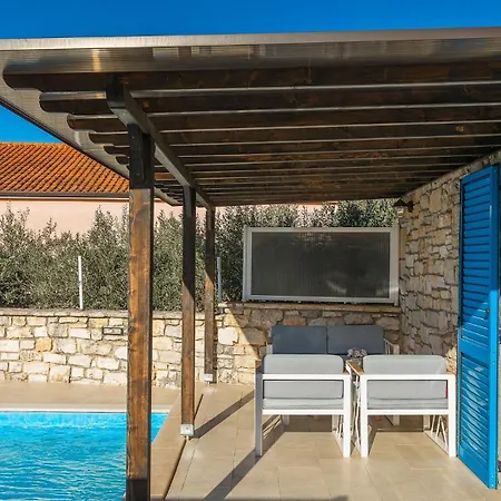 Rustic Casa Nadalina With Pool In Visnjan *