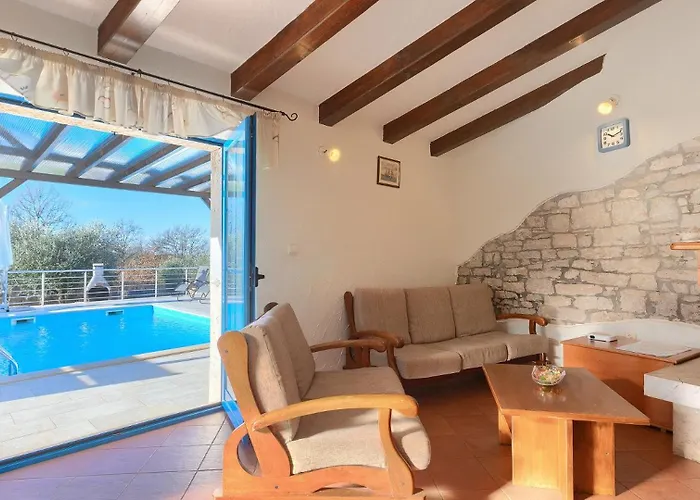 Rustic Casa Nadalina With Pool In Visnjan Vila