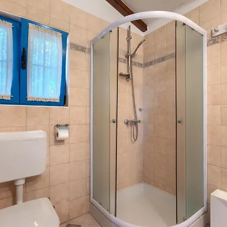 Villa Rustic Casa Nadalina With Pool In Visnjan *