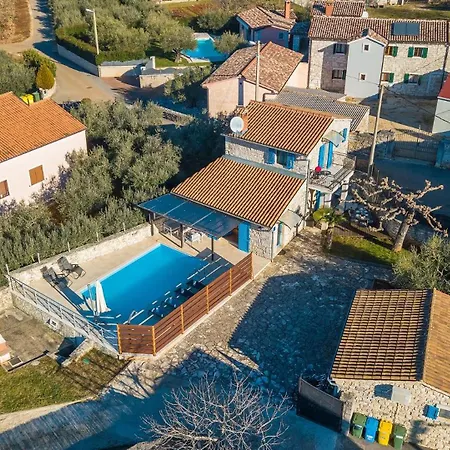 Rustic Casa Nadalina With Pool In Visnjan Rapavel